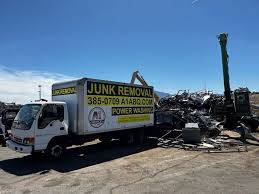 Best Demolition Debris Removal  in Ashwaubenon, WI
